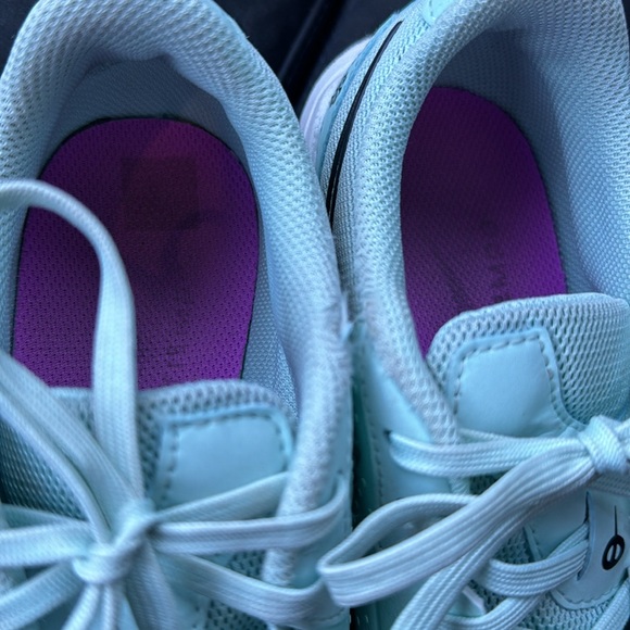 Nike Fly Touch Lite indoor soccer/futsal shoes, size 6.5 - Picture 3 of 5